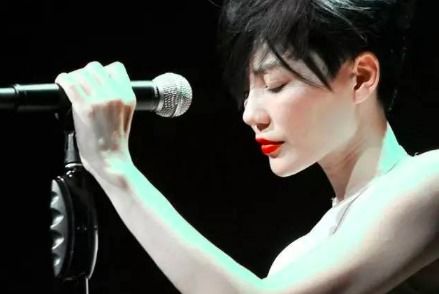 女的唱的粤语歌很火,最火的粤语歌女生唱的