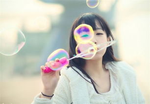 女生会用歌来暗示什么吗，女生在朋友圈情歌暗示