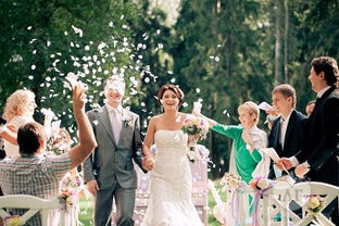 婚礼现场歌曲排行榜，婚礼现场唱给新人的歌