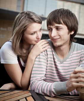 婚外情男人喝醉了联系你,男人总是在喝醉后联系你