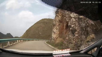 山路十八弯幽默说说,赞美山路弯曲句子