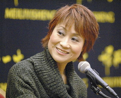 尤雅往事只能回味原唱，刘家昌尤雅原唱在雨中