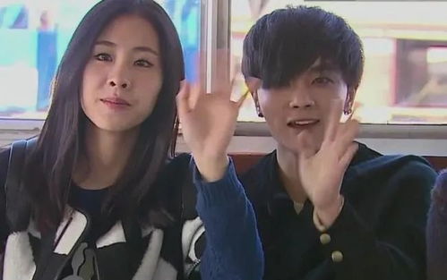 小鬼是不是喜欢张碧晨,华晨宇又爆新女友了