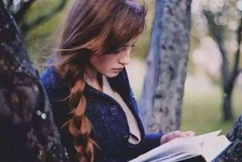 就算再大的风也挡不住勇敢的冲动,挺着胸勇敢的面对呼吸的风