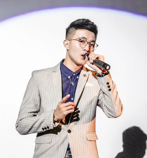 广西网络男歌手,广西最出名的网红