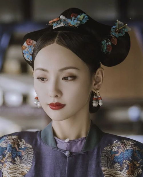 弯弯的柳叶眉是什么歌曲,弯弯的柳叶眉是哪首歌的歌词