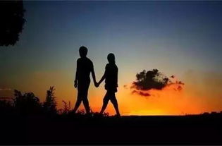 形容一首歌百听不厌的句子,歌曲太好听了表达的短句