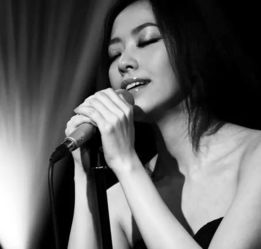 张靓颖最初如何并为什么走红,张靓颖现状身价多少亿