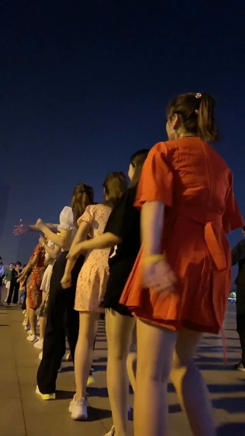 很嗨很带劲的歌曲,适合炸场子的中文歌