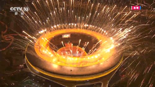 成都大运会烟花是真烟花吗，大运会烟花是真烟花吗