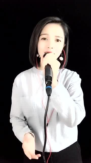 我们相遇在人海是什么歌,歌曲《最美的相遇》原唱