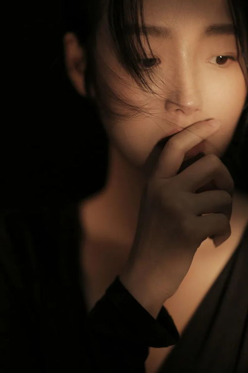 想念你的好和你身上的味道，想念你的笑想念你白色袜子