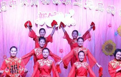 我怎么这么好看报幕词,我怎么这么好看节目报幕词幼儿园