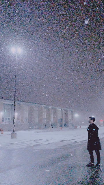 我慢慢的听见雨落下的声音,我会等一场雨落下把回忆