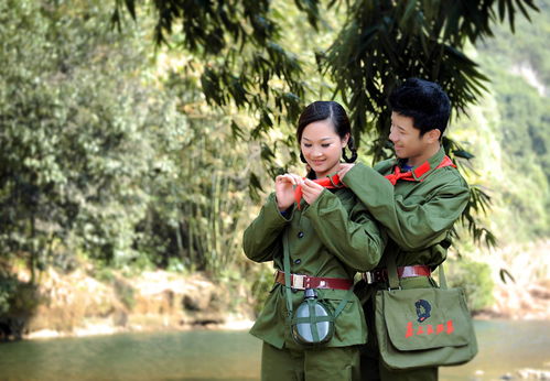 我爱绿色的军衣原唱，《绿色军衣》教唱视频