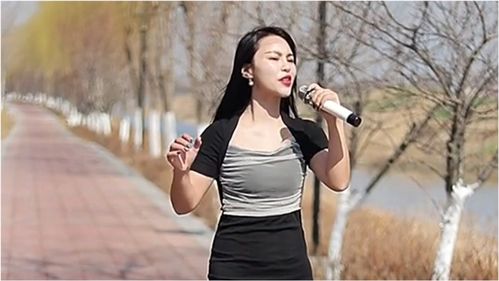 我是女生原唱歌词，我是女生原来给谁唱的歌